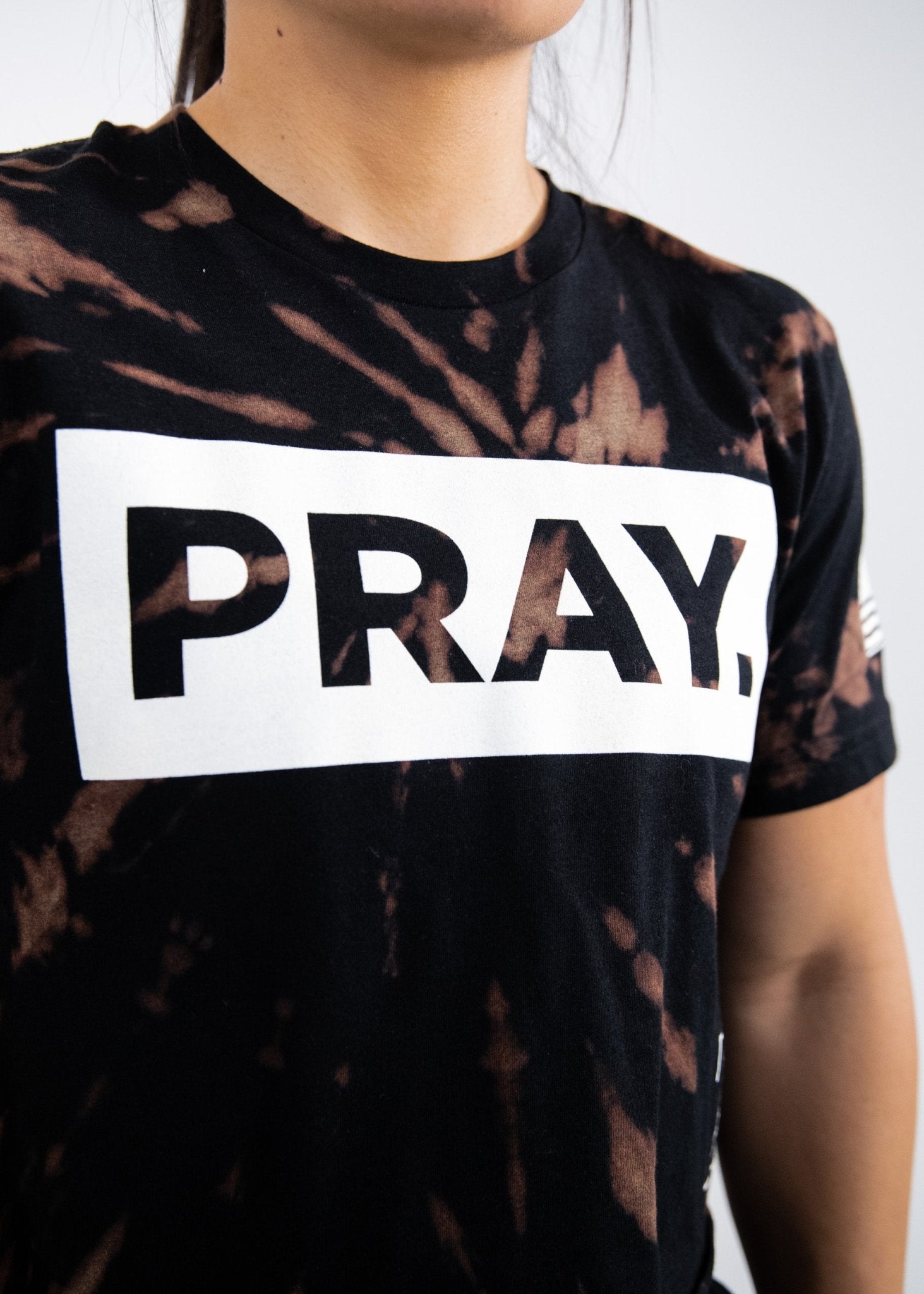 PRAY. Crop Tee